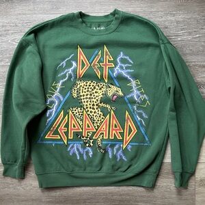 Def Leppard Graphic Green Sweatshirt NWOT